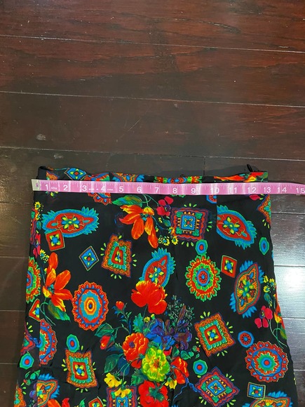 Vintage Lady Fashion 90’s Skirt Straight Size 2 Size 4 Black Floral - Picture 6 of 6